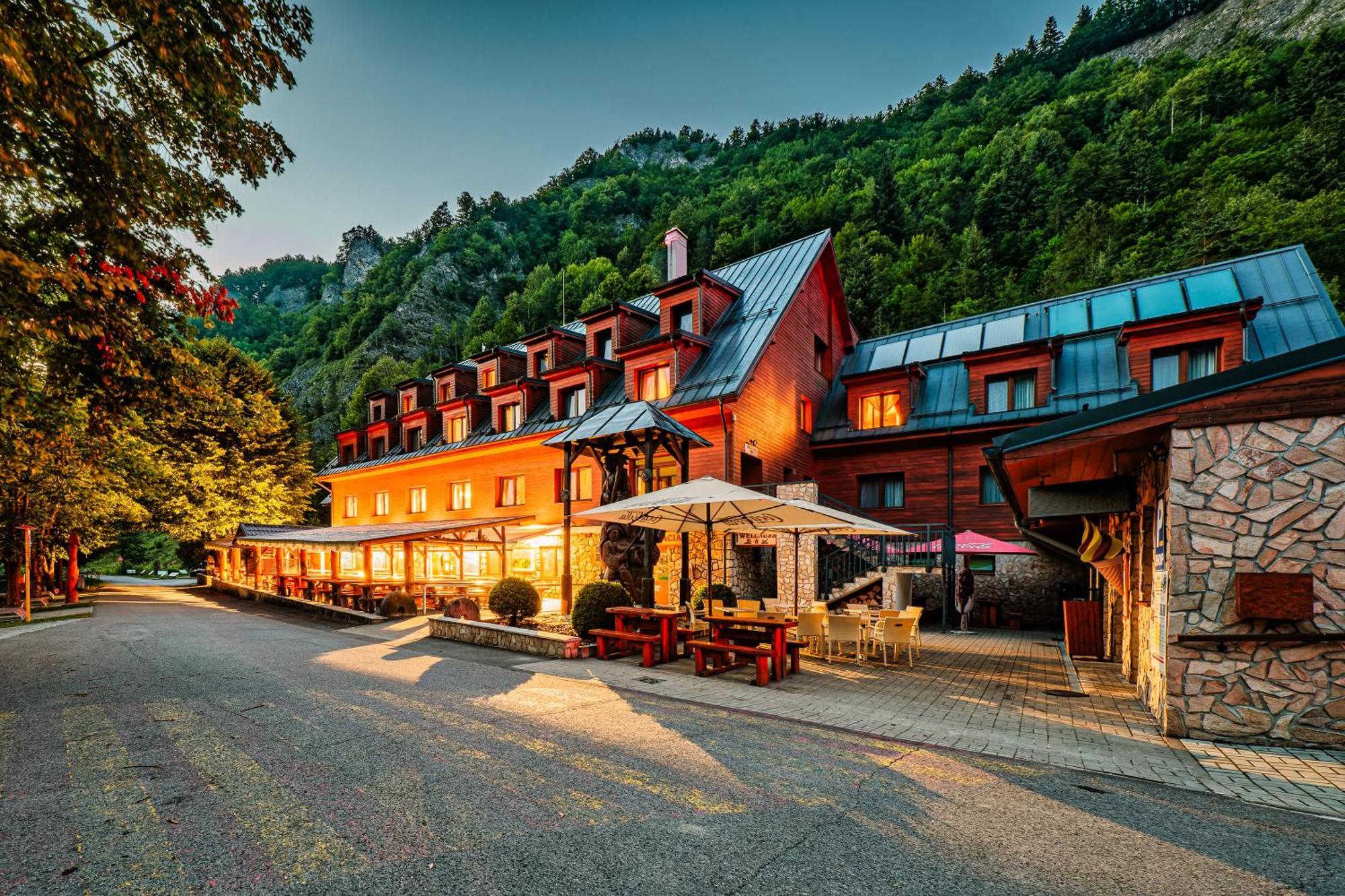 Chata Pieniny Hotel Lesnica Bagian luar foto